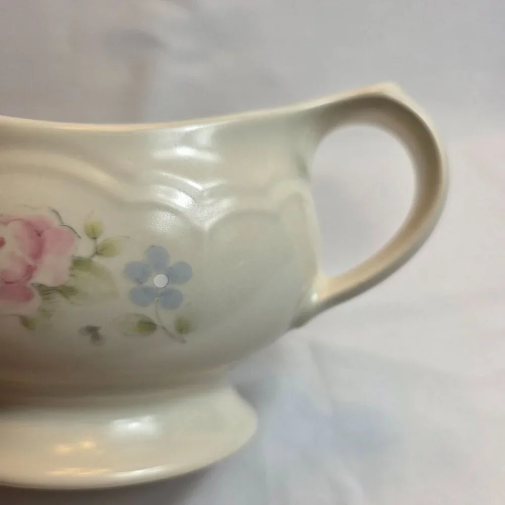 Pfaltzgraff Tea Rose Gravy Boat (NO UNDERPLATE) Pink Roses & Blue Flowers